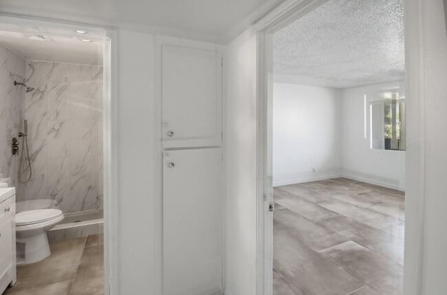 Building Photo - 77912 Michigan Dr