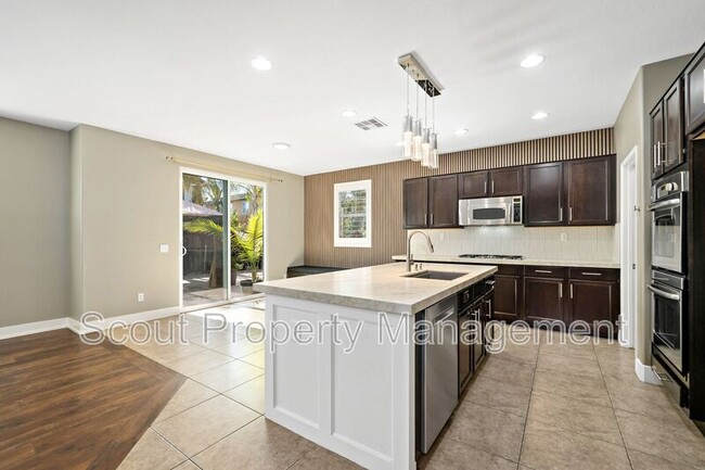 Building Photo - 27419 Anselmo Way