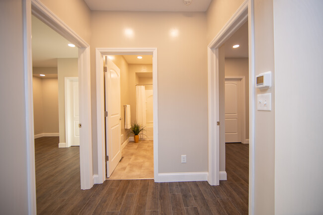 Building Photo - 6508 Sharpsburg Pike