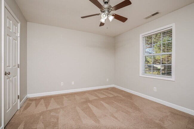 Building Photo - 1214 Braemar Highland Dr