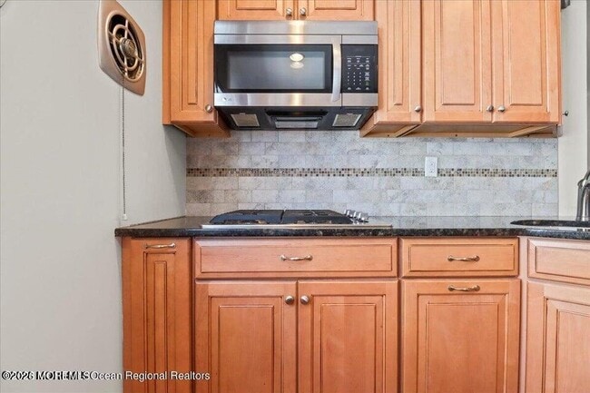 Building Photo - 2204 Grand Central Ave