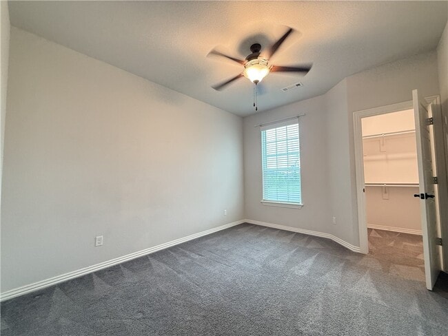 Building Photo - 805 Carlock Dr