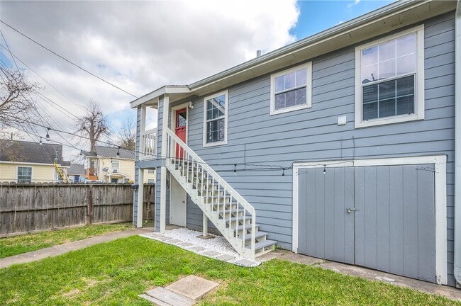 Building Photo - 4204 Lovejoy St