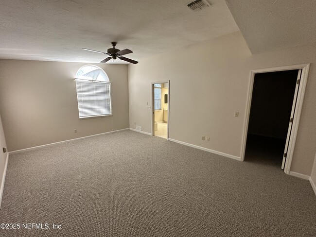 Building Photo - 4044 Mizner Ct