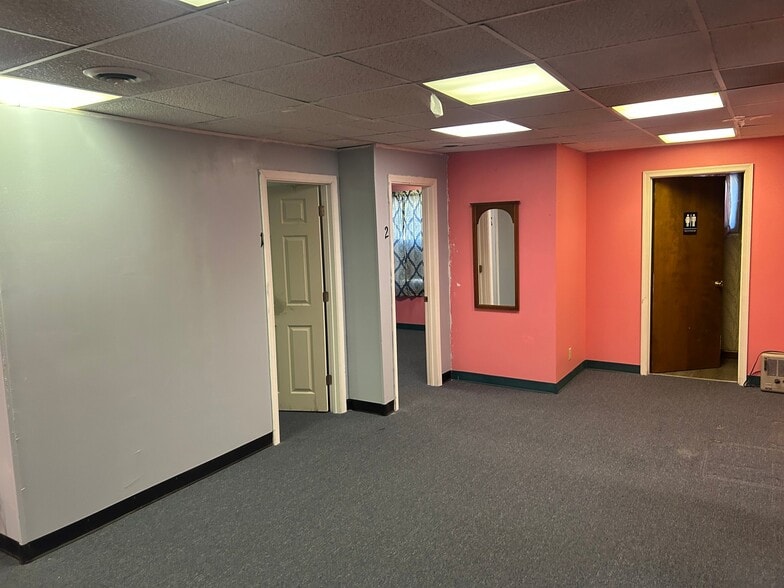 Building Photo - 11 W Schuylkill Rd