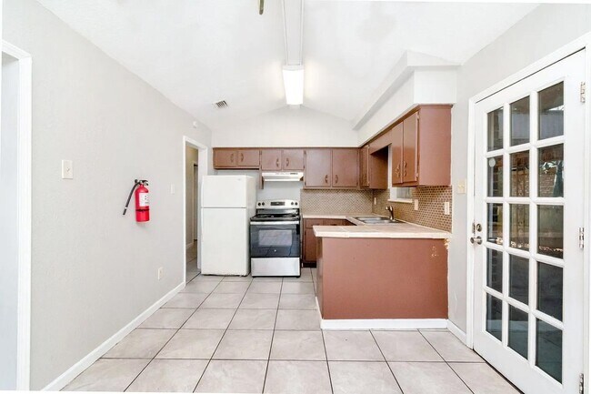 Building Photo - 1517 Colgin St