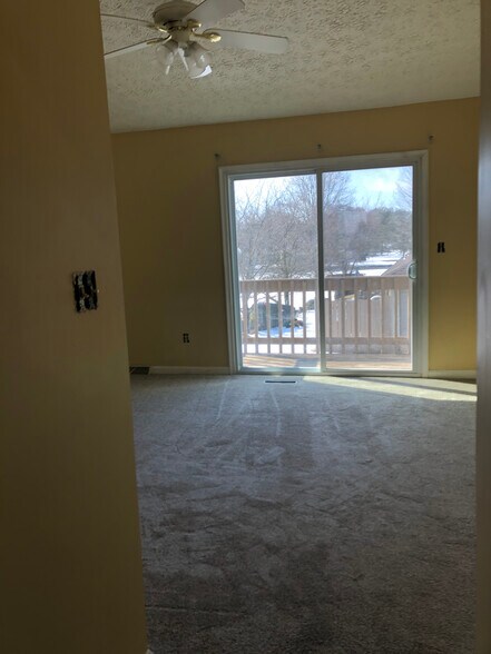 Master BedRoom - 130 Easterly Dr