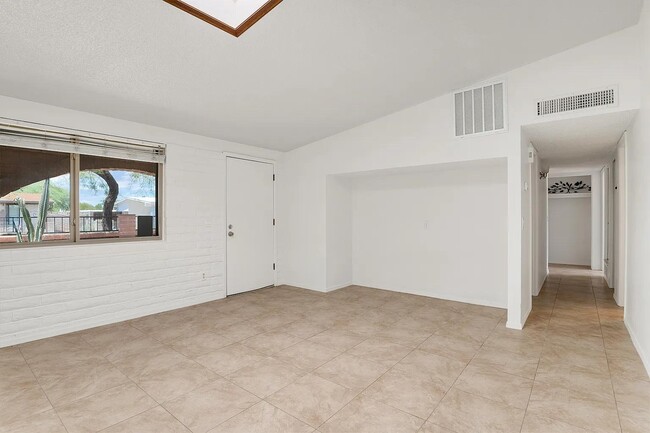 Building Photo - 7398 N Patriot Dr