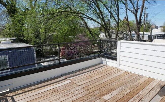 Building Photo - 2521 O St