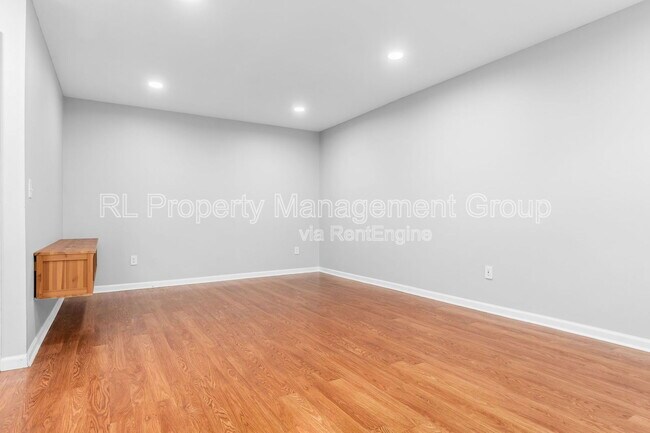 Building Photo - 1340 Baja Ln