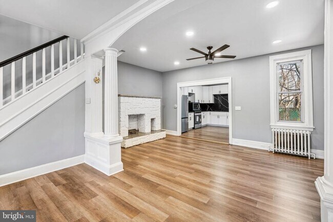 Building Photo - 3045 Weikel St