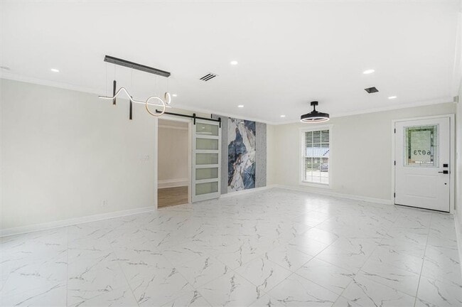 Building Photo - 6073 Fieldcrest Dr