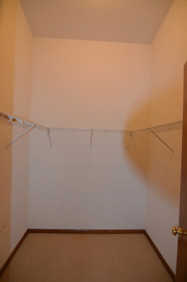 Building Photo - 519 Indian Ridge Trail