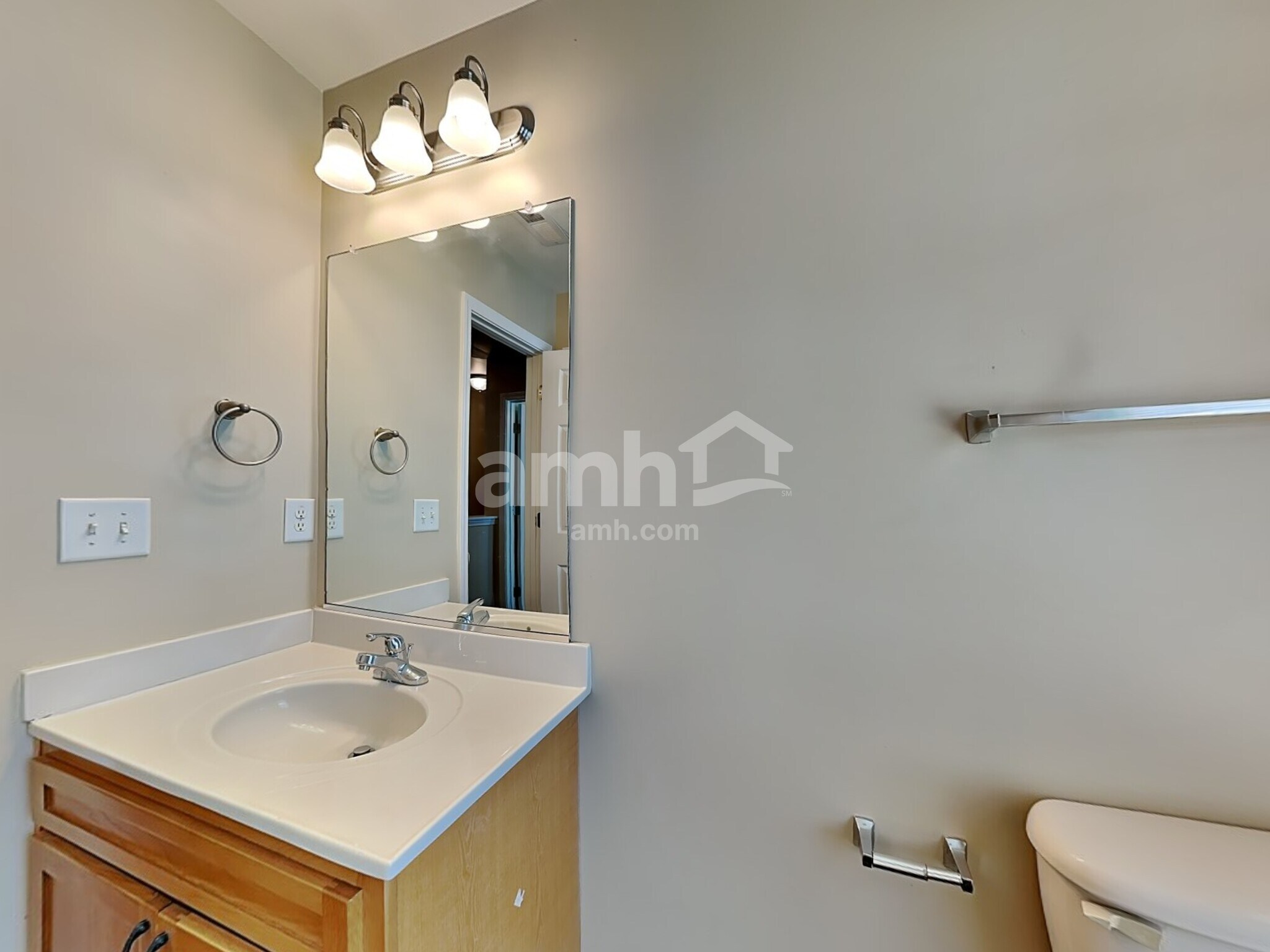 Building Photo - 801 Winterside Ln