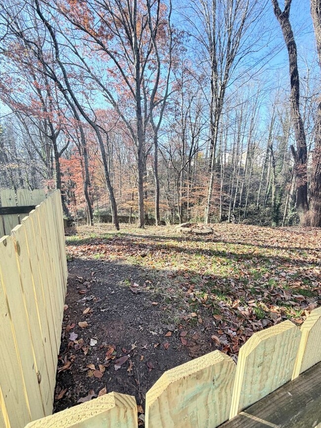 Building Photo - West Asheville 3 Bed, 2 Bath Home For Rent