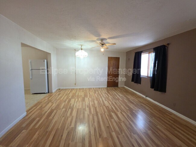 Building Photo - 503 Brown Ave