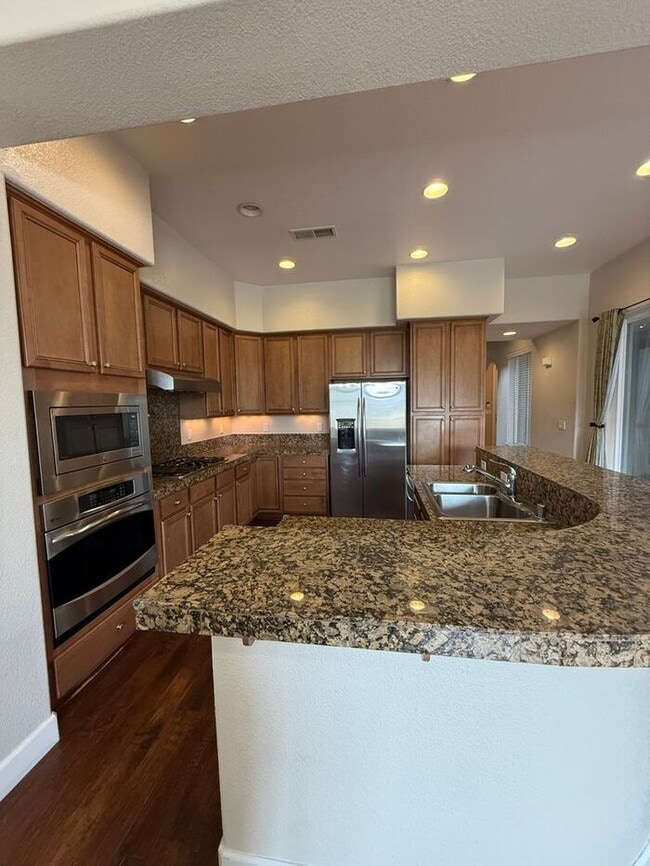 Building Photo - South Reno 4 Bed 4.5 Bath Home W/ Casita