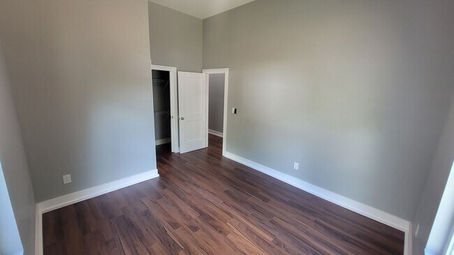Building Photo - Your Dream Home In Shelby Park
