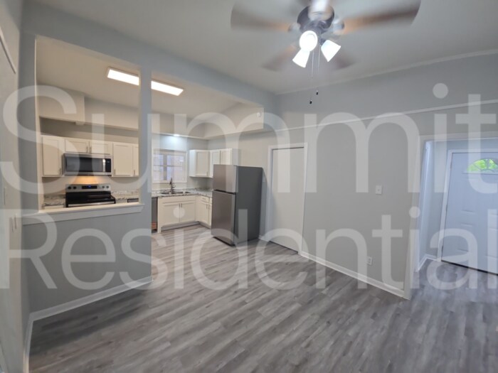 Building Photo - 6813 Hazen St