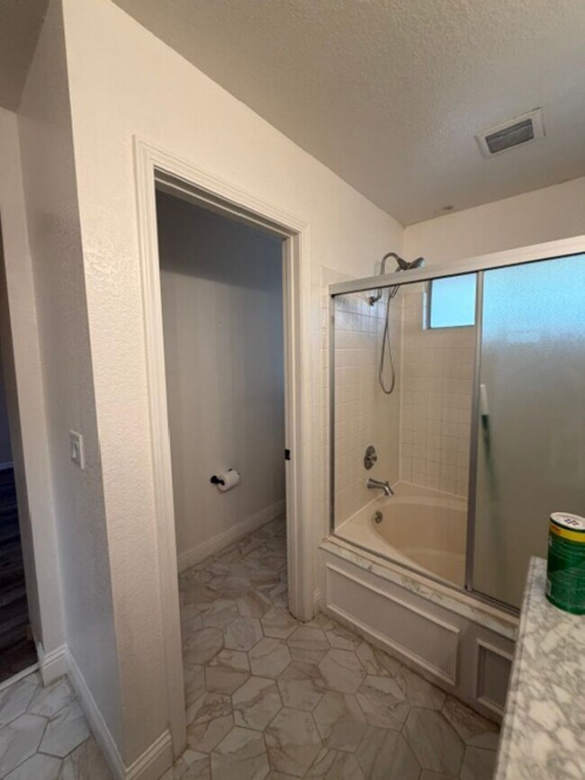 Building Photo - 5211 Moonlight Way