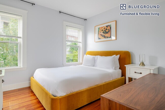 Building Photo - 1008 Winthrop Ave