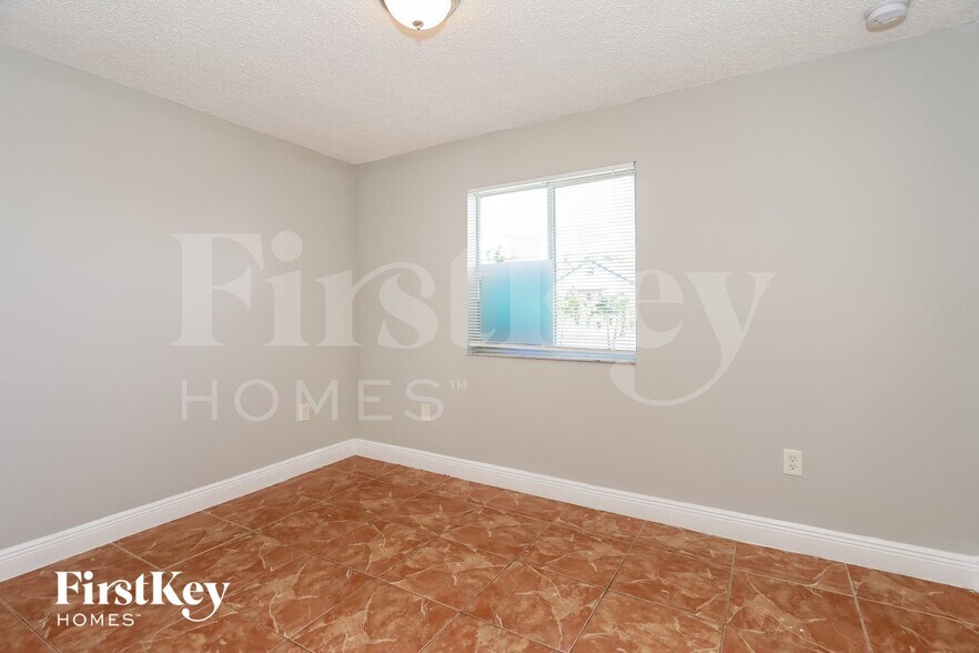 Building Photo - 27040 SW 119th Ct