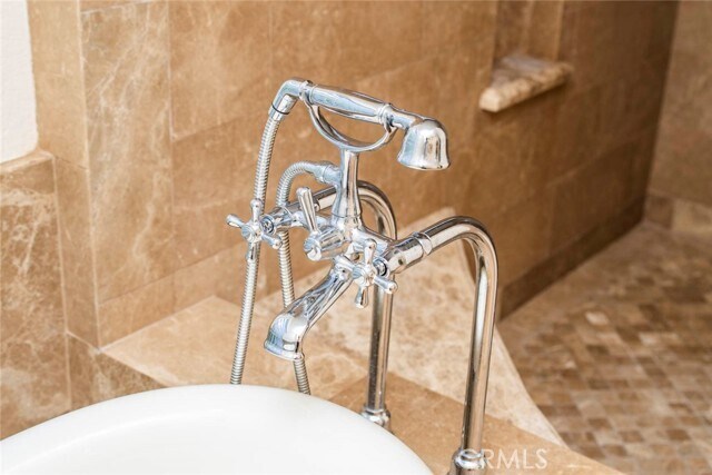 Building Photo - 29841 Weatherwood