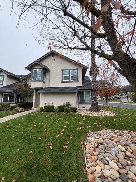 Building Photo - 984 San Miguel Rd