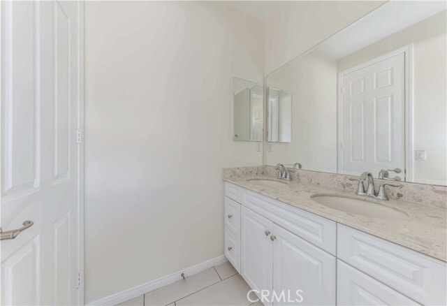 Building Photo - 2863 E Via Terrano