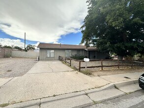 Building Photo - 10301 Rio Puerco Trail SW