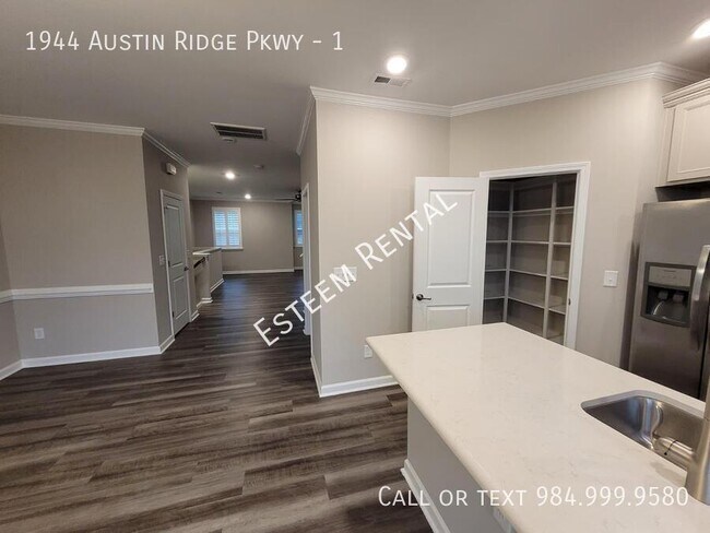 Building Photo - 1944 Austin Ridge Pkwy