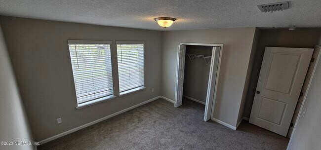 Building Photo - 39 Starnberg Ct