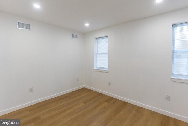 Building Photo - 3631 Warren St