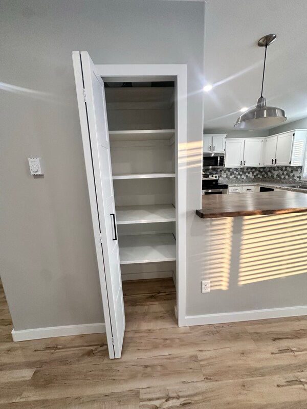 Building Photo - 326 E Livingston St