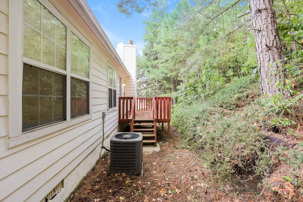 Building Photo - 909 Shadow Lake Dr