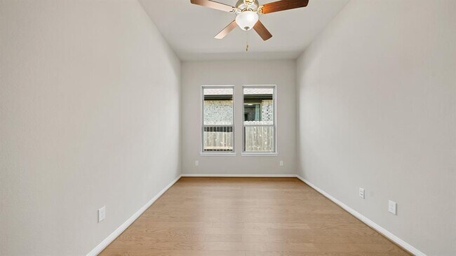 Building Photo - 1907 Meadow Trail Dr