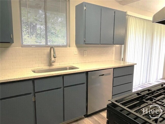 Building Photo - 12509 Woodley Rd