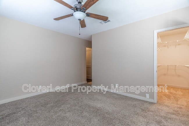 Building Photo - 2423 W Huisache Ave
