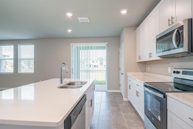 Building Photo - 518 Amadoras Wy