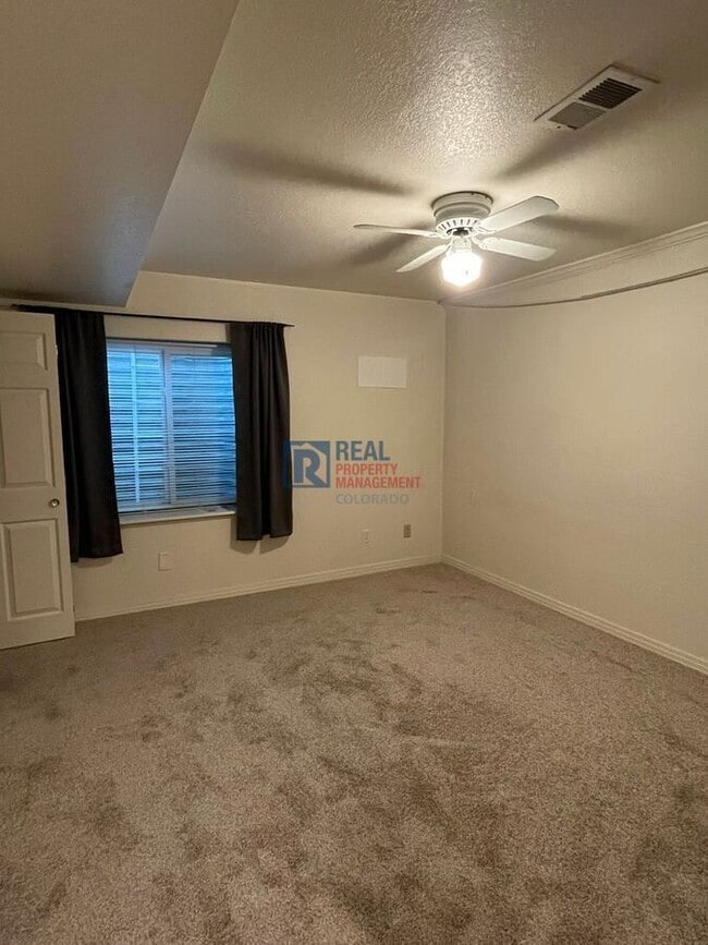 Building Photo - 9850 Carmel Ct