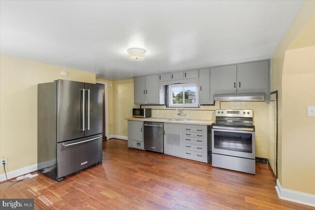 Building Photo - 4576 26th St N