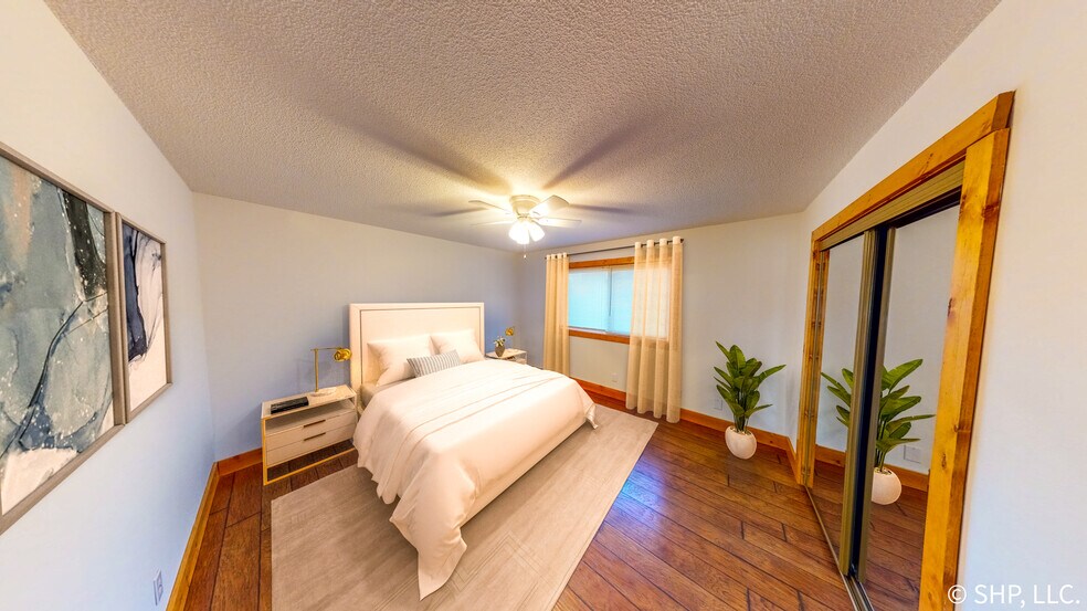 BDR 1 VIRTUALLY STAGED - 250 S Durkin Dr