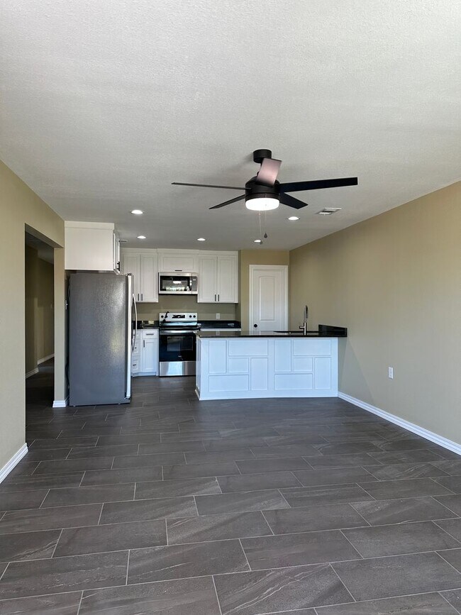 Building Photo - 1720 N 7th St