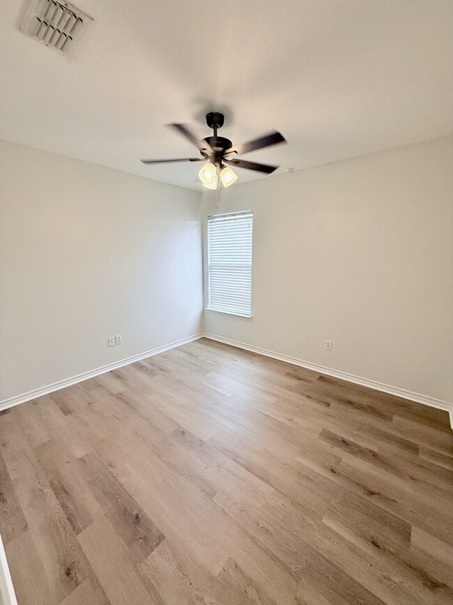 Building Photo - 2301 Tropical Wind Dr