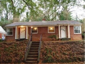 Building Photo - wacc405