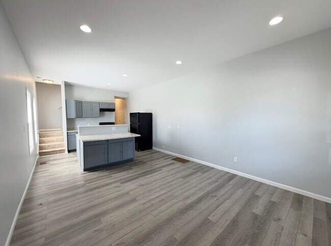 Building Photo - 1756-1756 S Delaware St