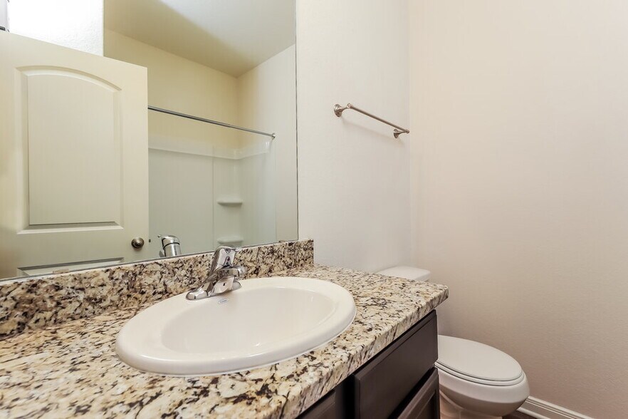 Building Photo - 7928 Bluewater Cove