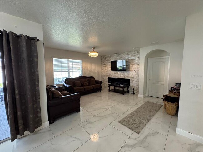 Building Photo - 5746 Marsh Landing Dr