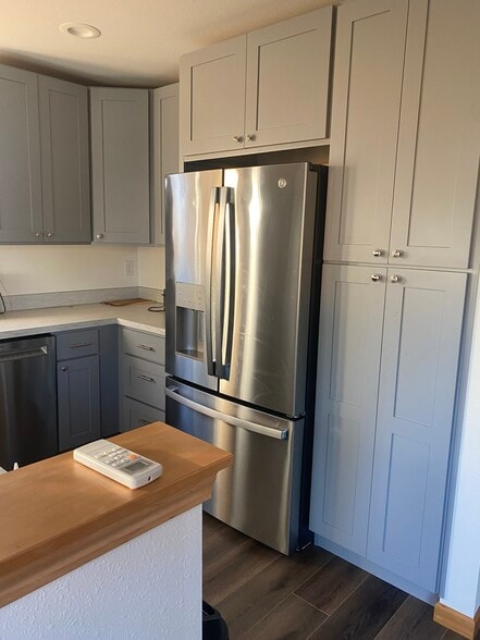 Building Photo - 777 St Charles St