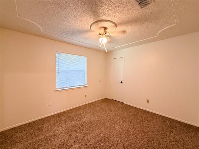Building Photo - 712 Pecan St